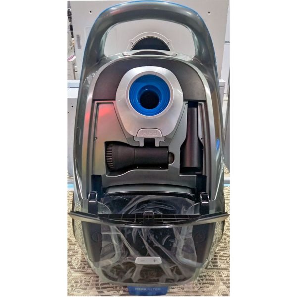 Пылесос Midea мощностью 2200 Вт