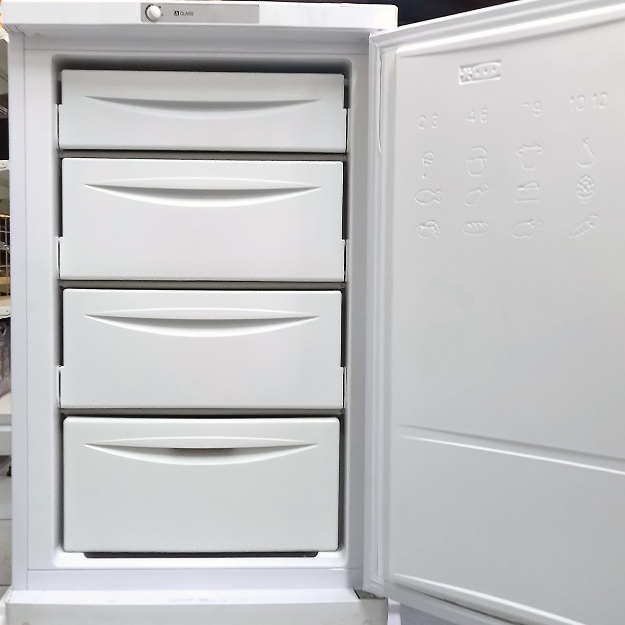 Морозильник Indesit 118 литров