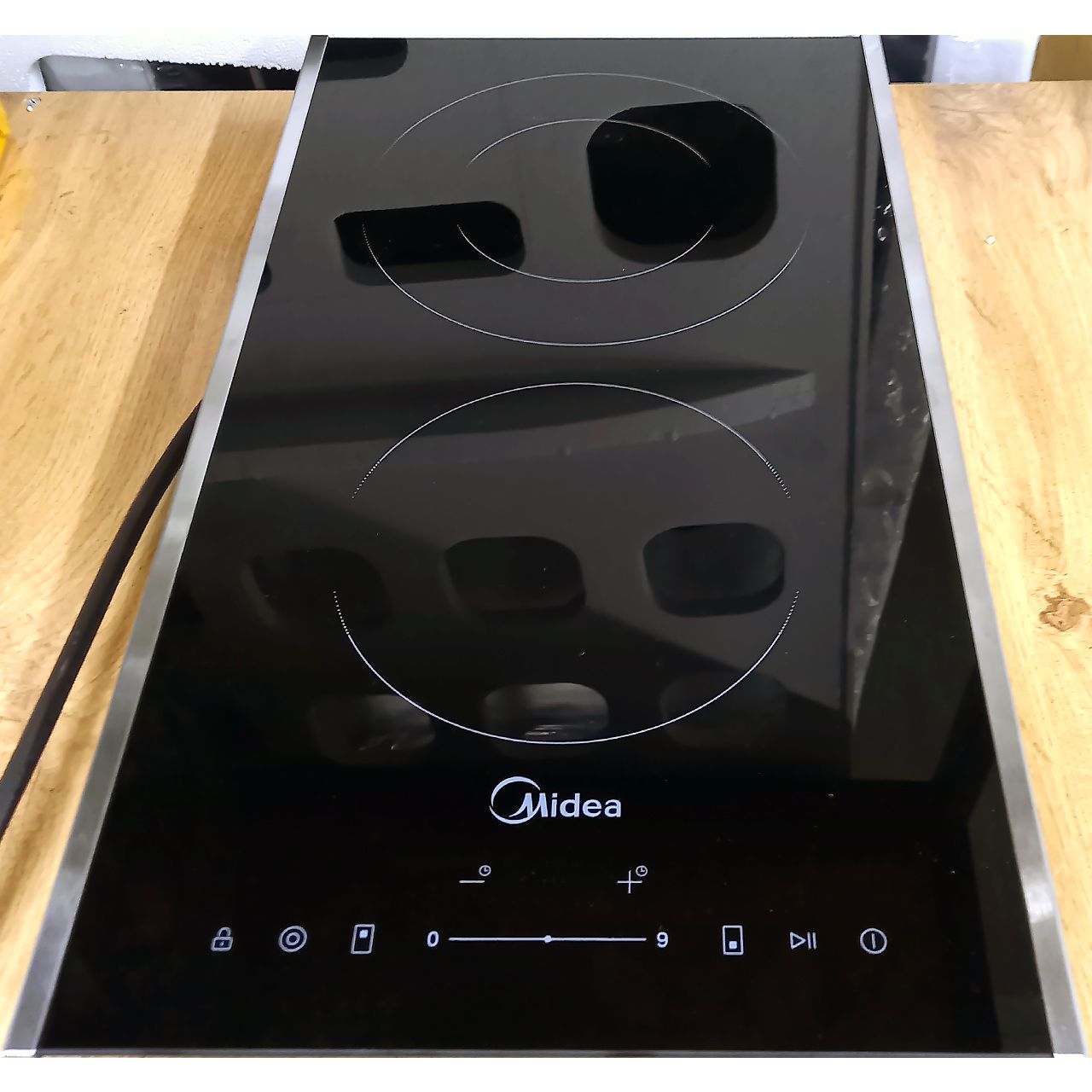 Электрическая варочная поверхность Midea