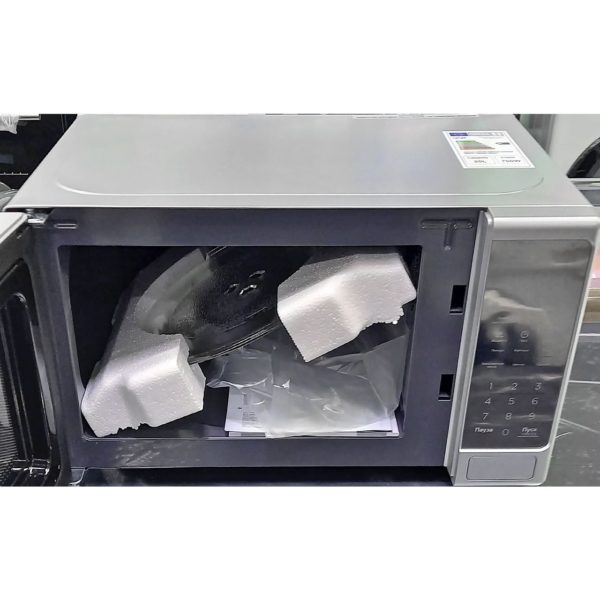 Микроволновка Artel мощностью 700 Вт
