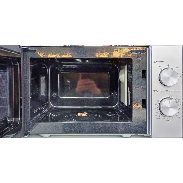Микроволновка Midea мощностью 1050 Вт