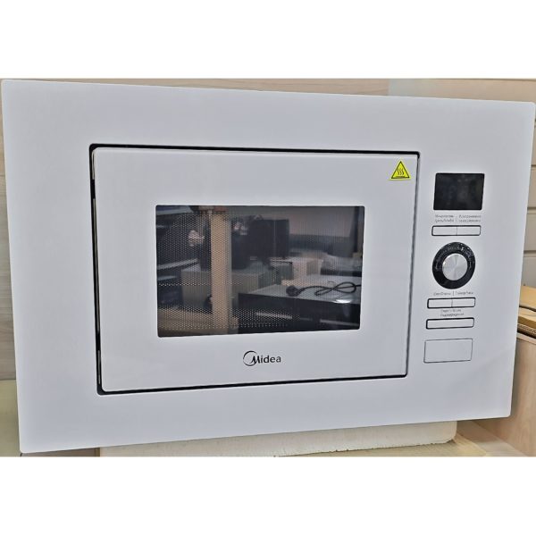Встраиваемая микроволновка Midea мощностью 800 Вт
