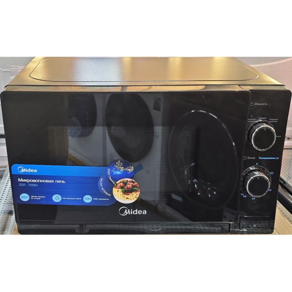 Микроволновка Midea мощностью 700 Вт