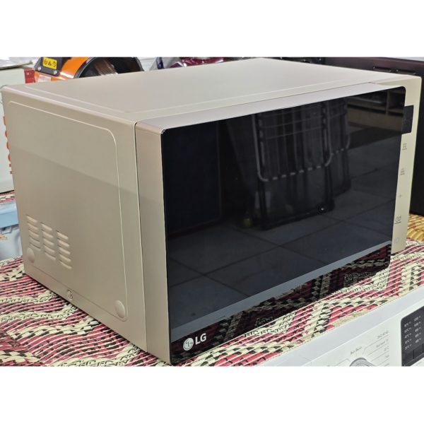 Микроволновка LG мощностью 800 Вт