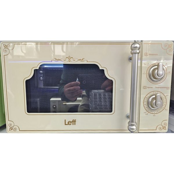 Микроволновка Leff мощностью 700 Вт