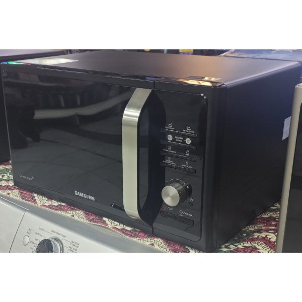 Микроволновка Samsung мощностью 1150 Вт