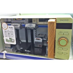 Микроволновка Tesler мощностью 700 Вт
