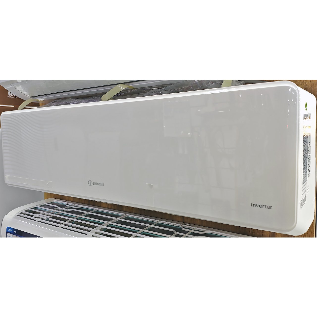 Кондиционер Indesit на 60 квадратов