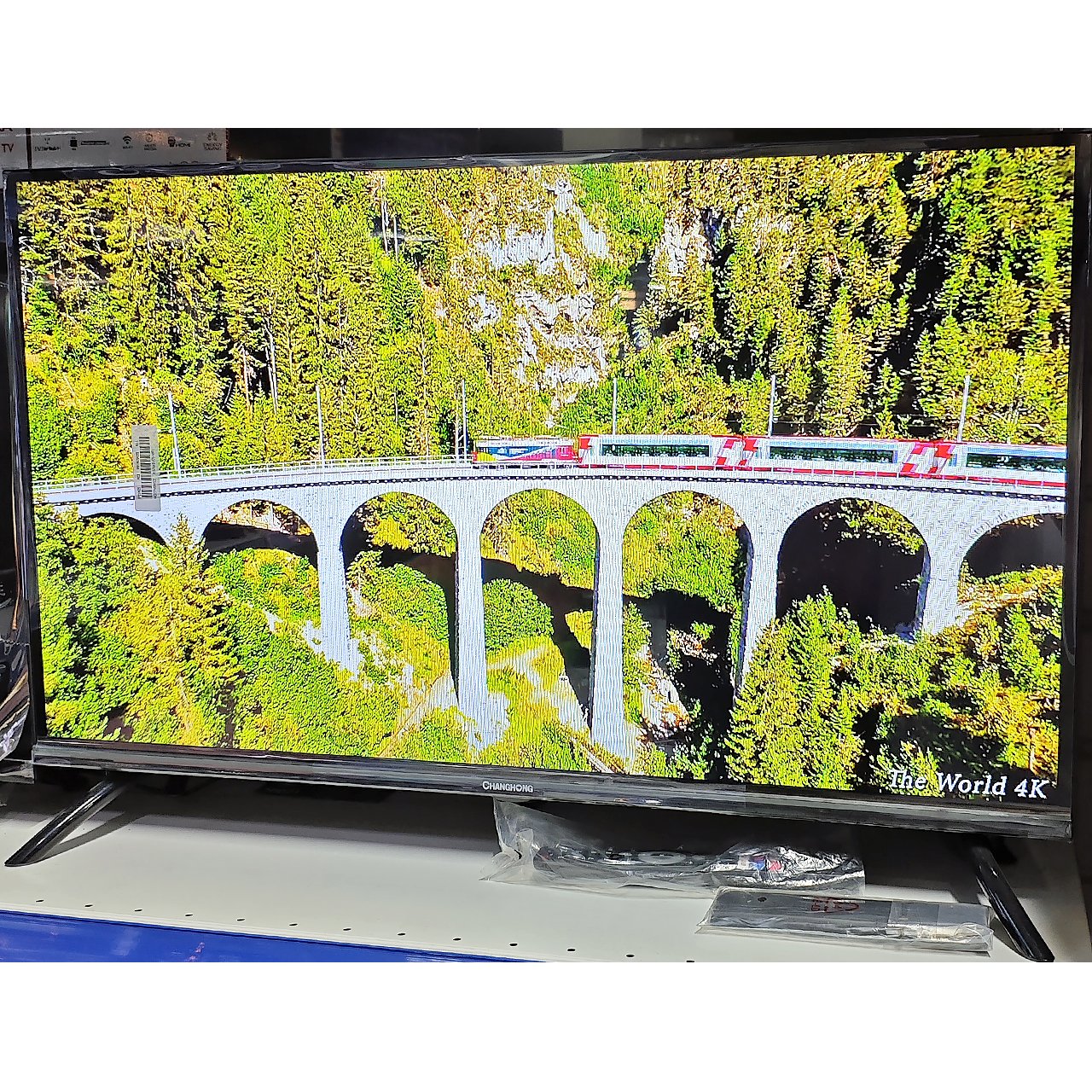 Телевизор Changhong FullHD 81 см