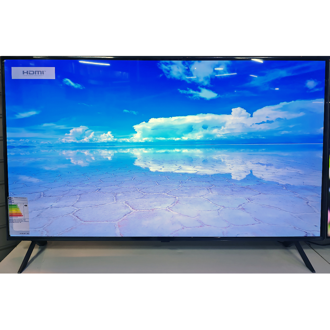 Телевизор LG 4K UHD 140 см