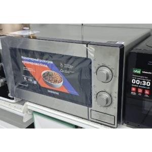 Микроволновка Samsung мощностью 1150 Вт