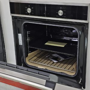 Духовой шкаф Electrolux объемом 52 литра