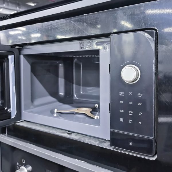 Встраиваемая микроволновка BOSCH мощностью 900 Вт