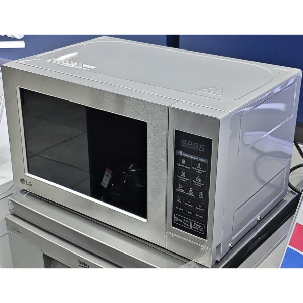 Микроволновка LG мощностью 700 Вт