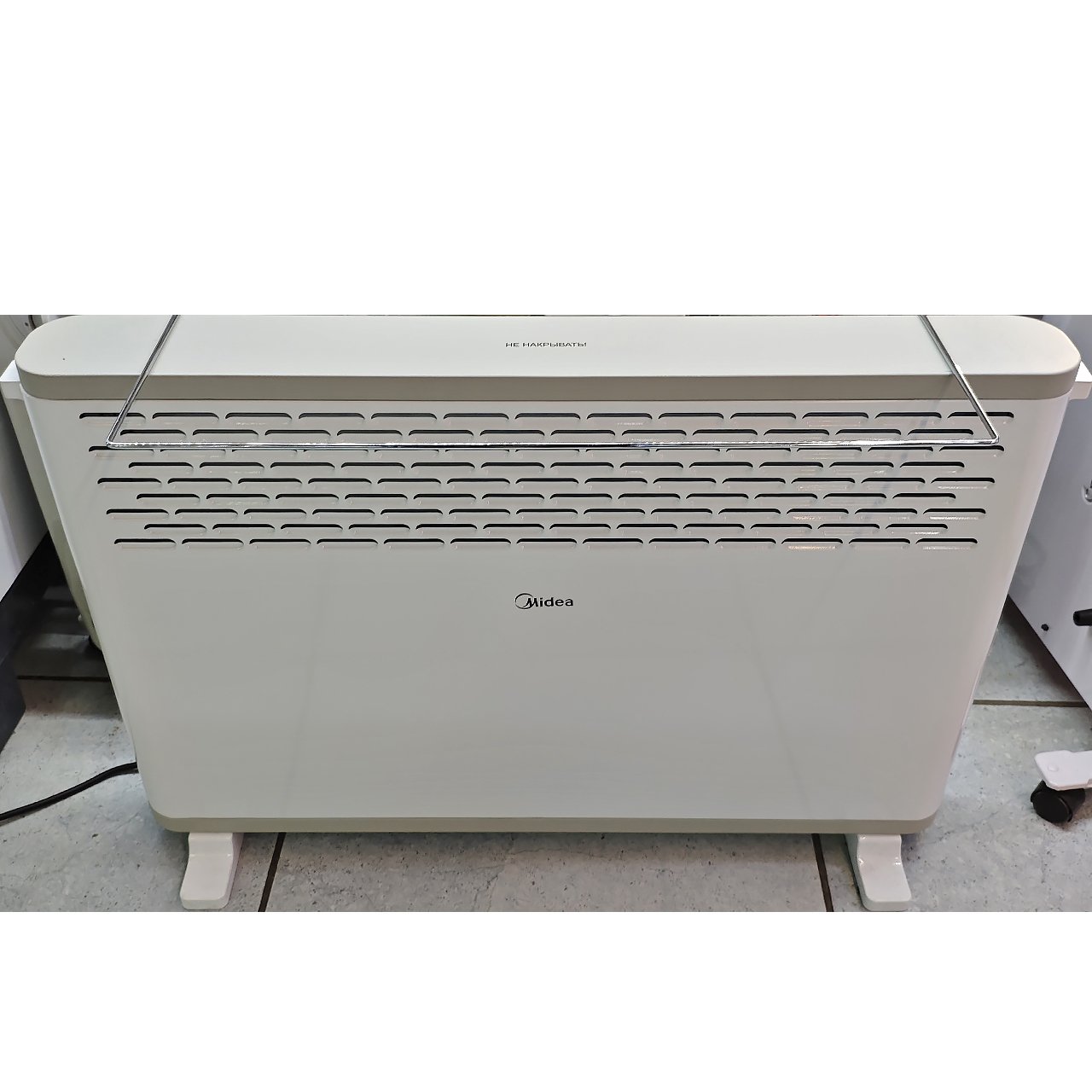 Конвекторный обогреватель Midea мощностью 2000 Вт