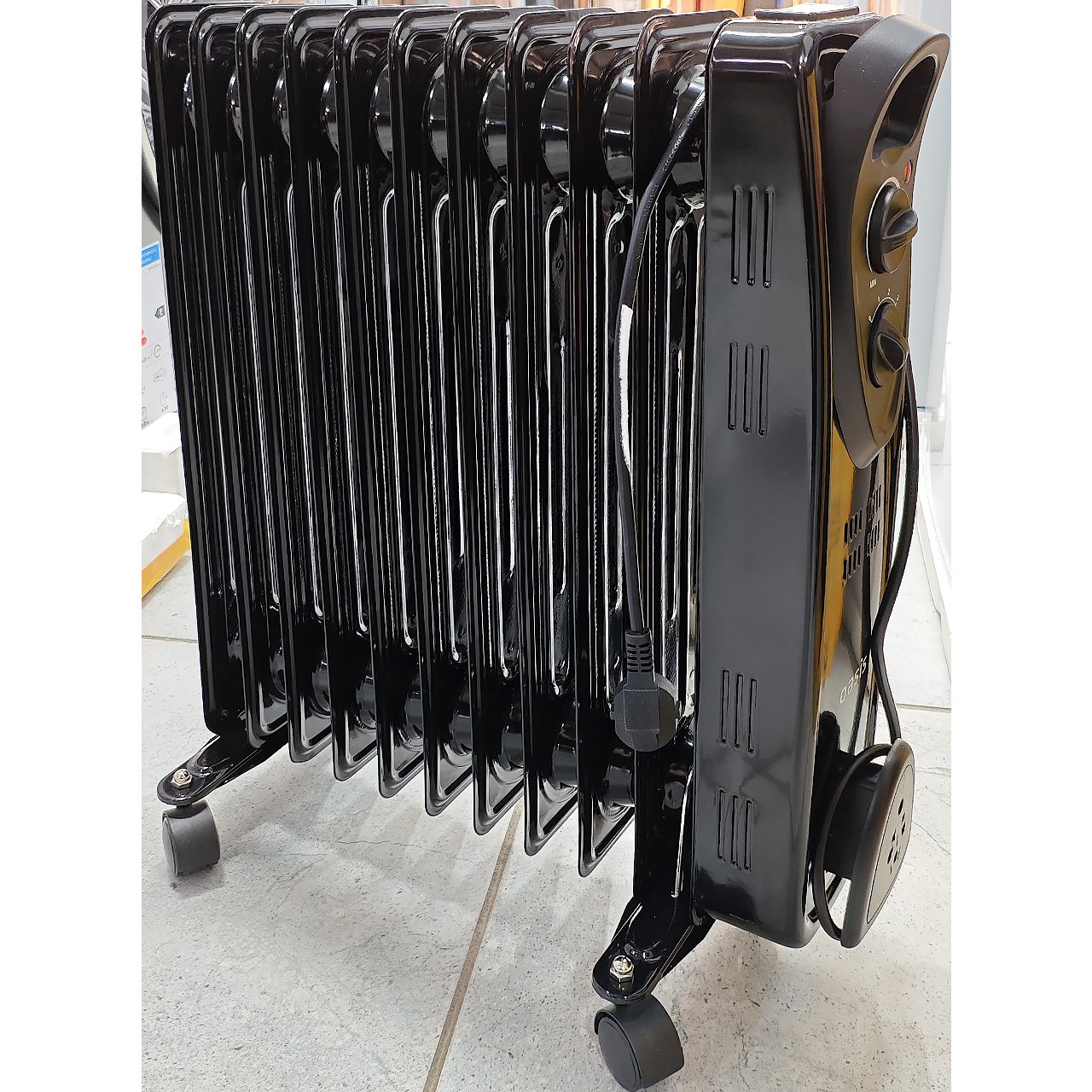 Масляный обогреватель Oasis мощностью 2500 Вт