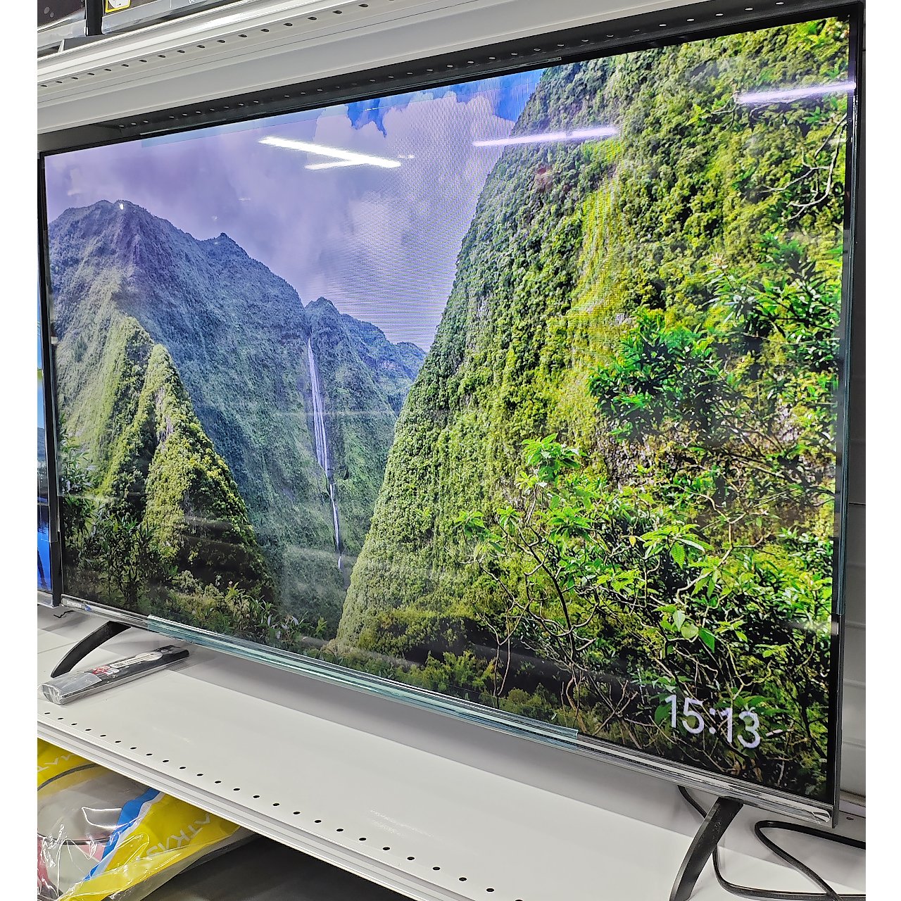 Телевизор Skyworth FullHD 110 см