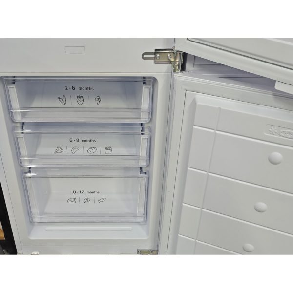 Встраиваемый двухкамерный холодильник Hansa 241 литр