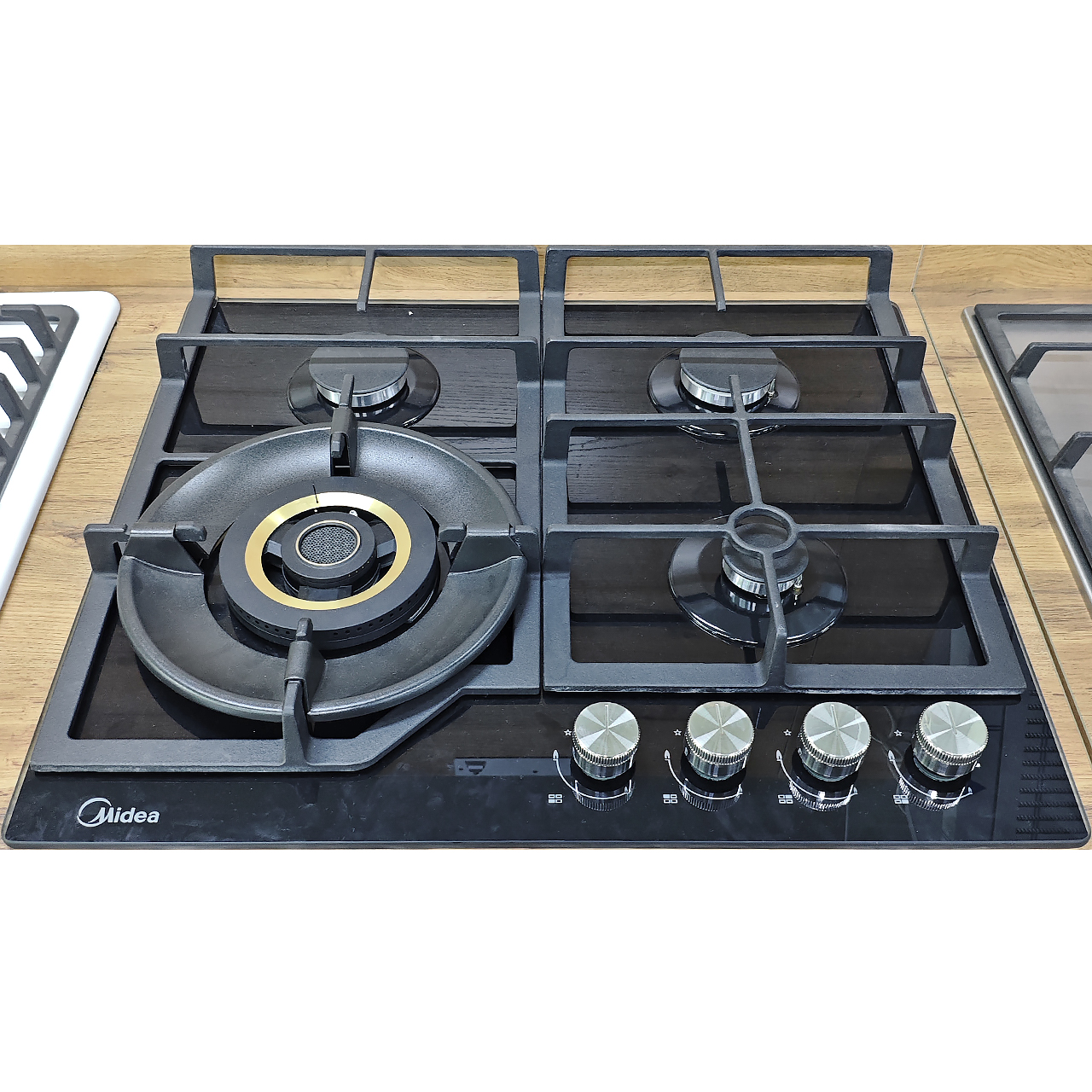 Газовая варочная поверхность Midea