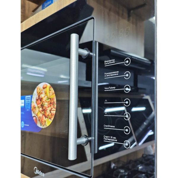 Микроволновка Midea мощностью 1000 Вт