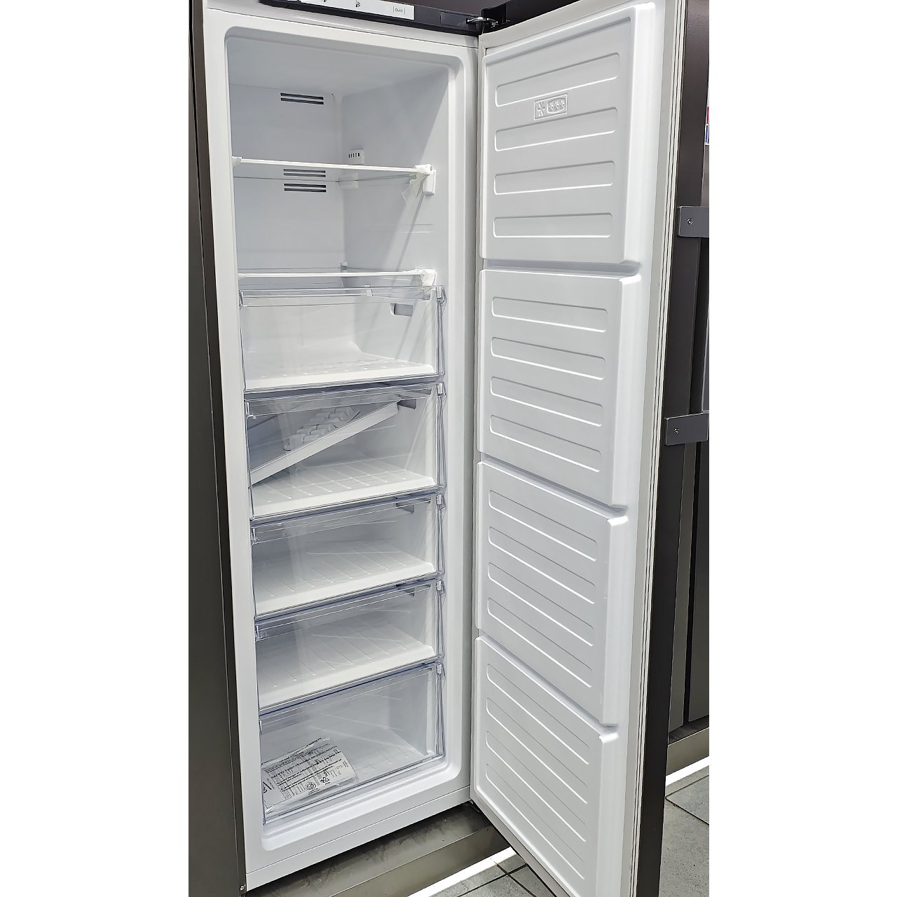 Морозильник вертикальный BEKO 280 литров