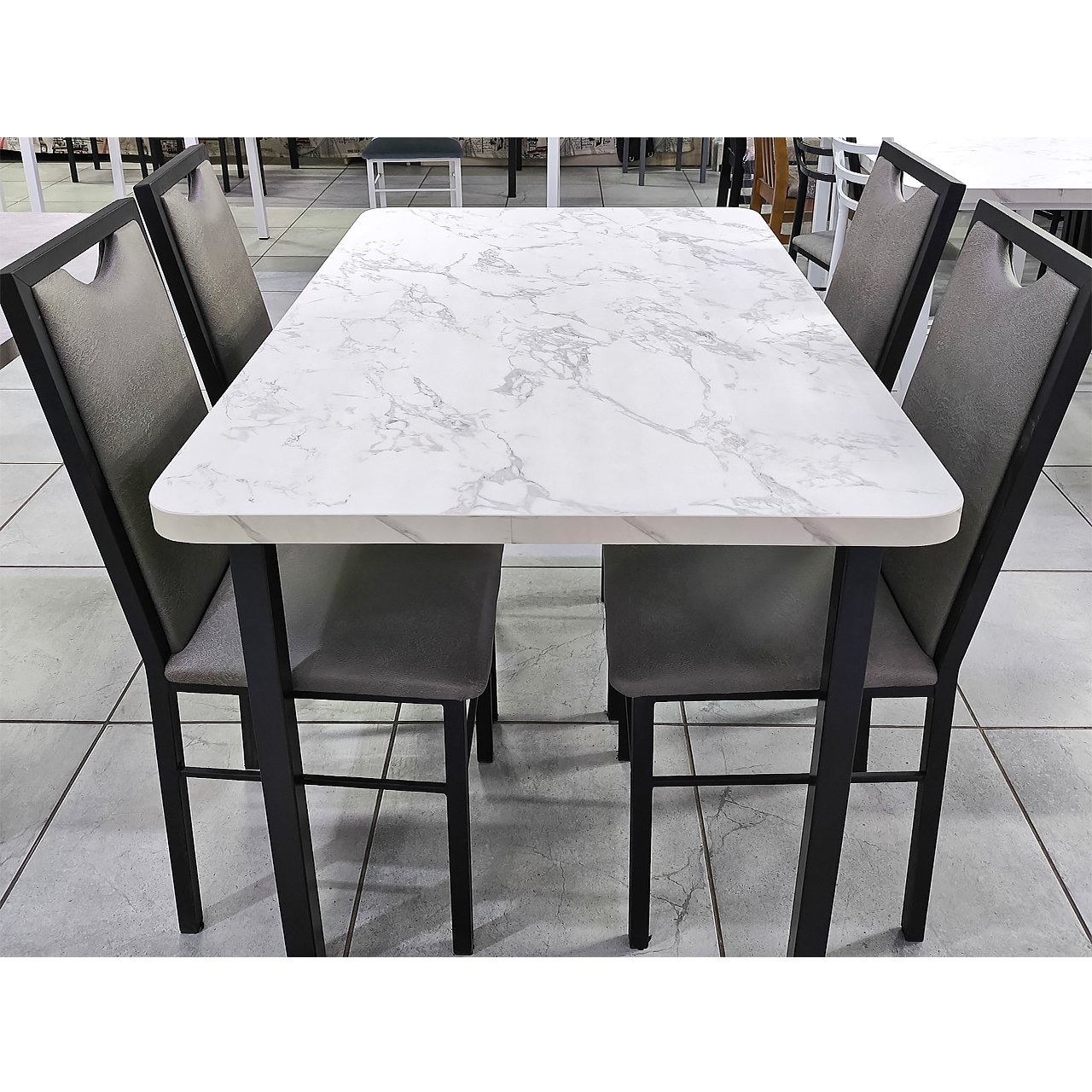 Стол со стульями Кундуз