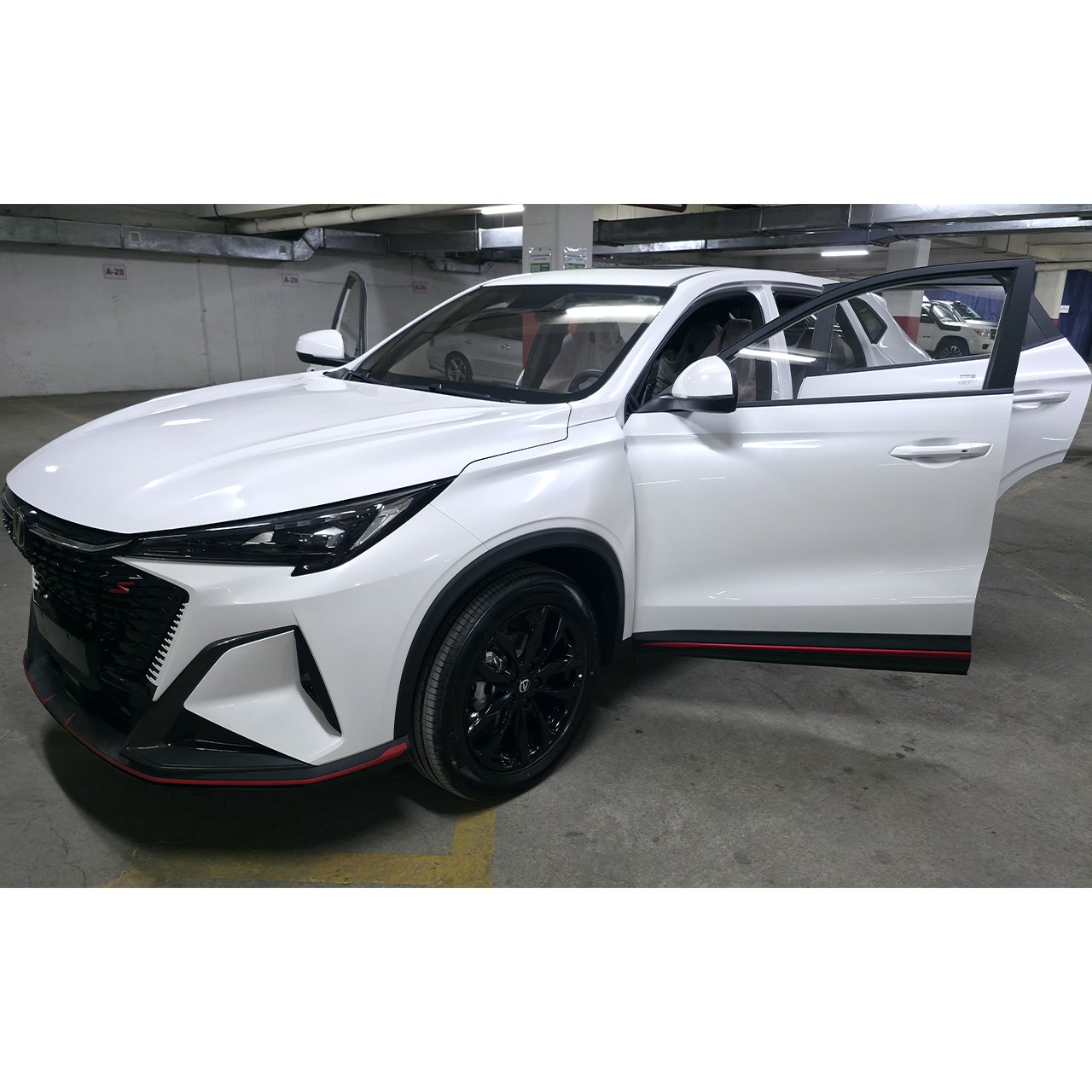 Суперприз лотереи Табылга автомобиль Changan X5 Plus 2025 8