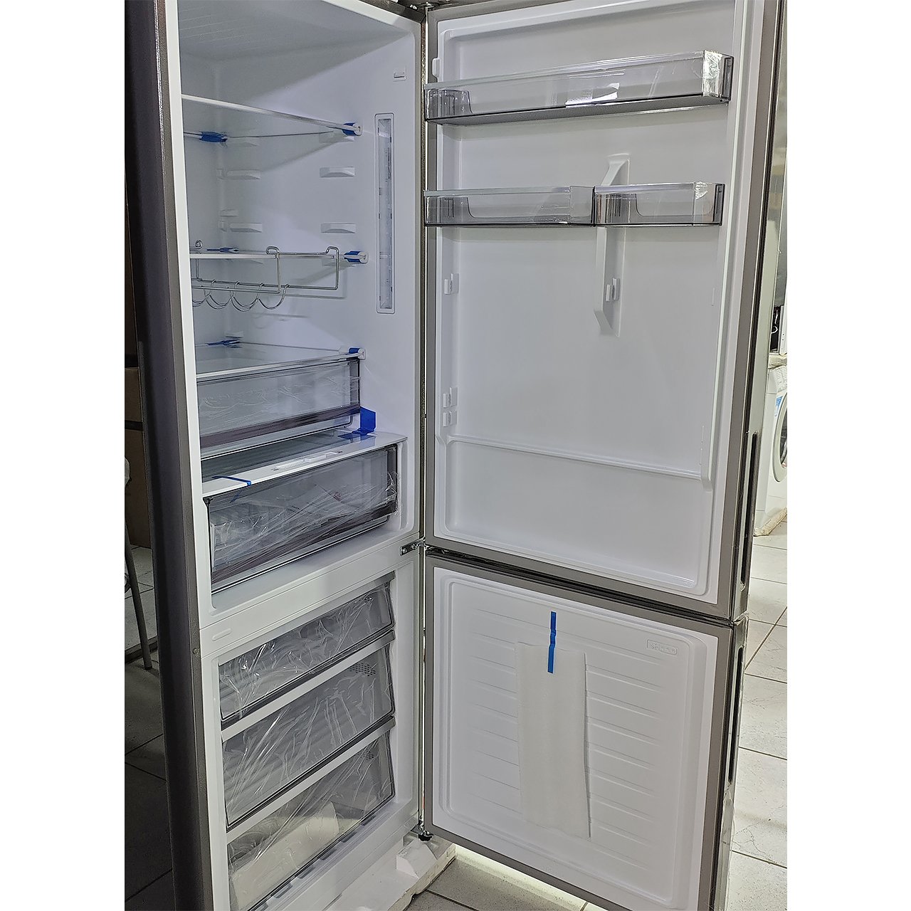 Холодильник двухкамерный Avest 432 литра