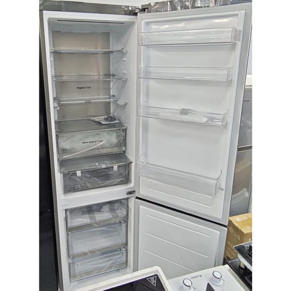 Холодильник двухкамерный LG 387 литров