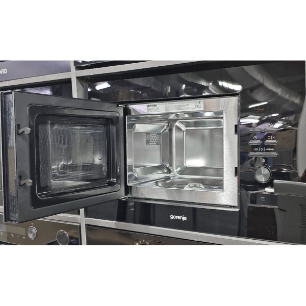 Встраиваемая микроволновка Gorenje мощностью 800 Вт