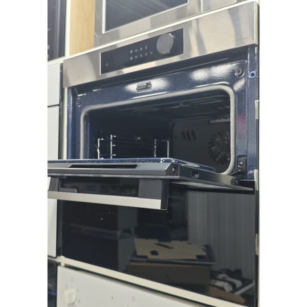 Духовой шкаф Samsung объемом 76 литров