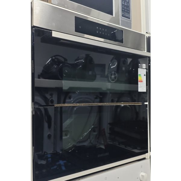 Духовой шкаф Samsung объемом 76 литров