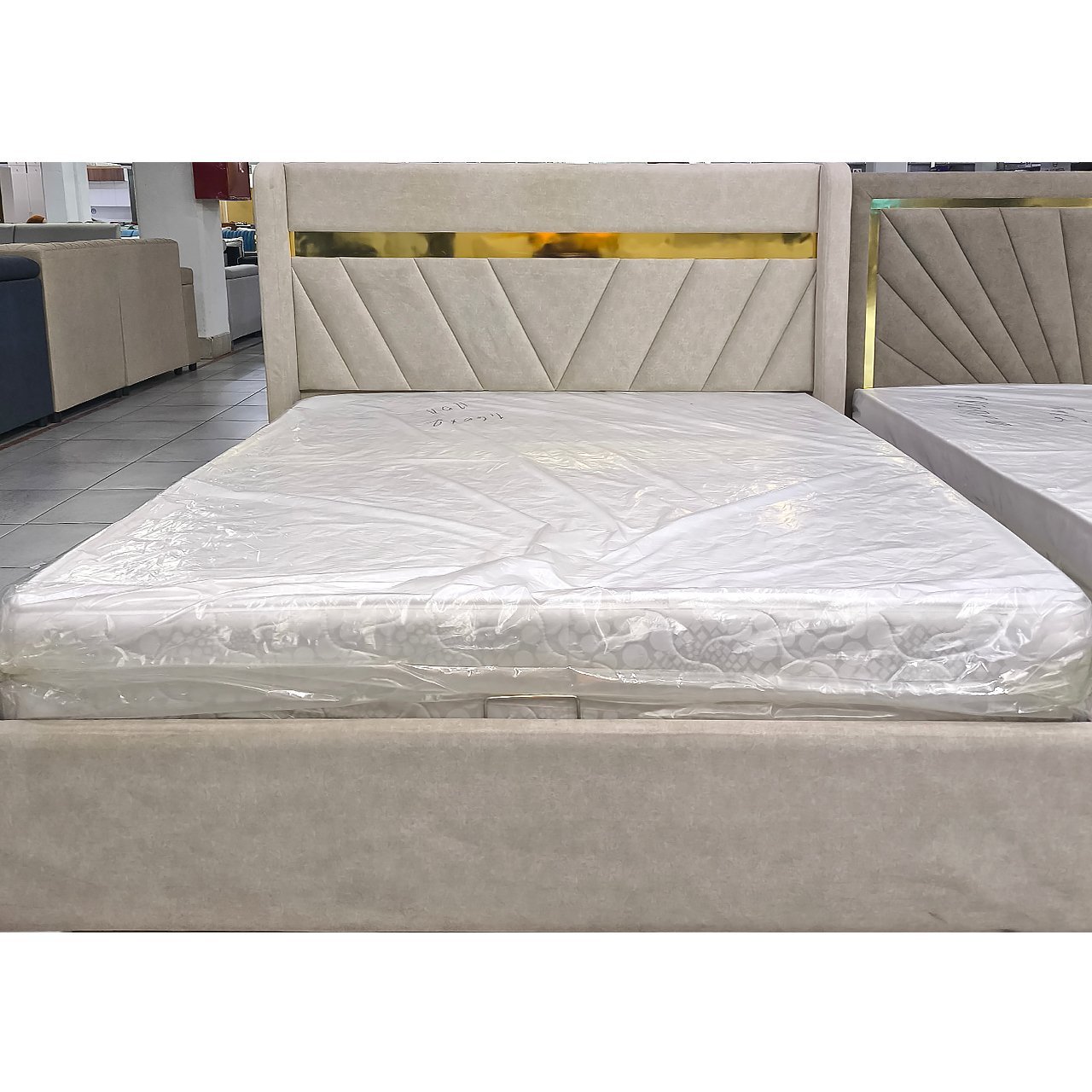 Кровать двуспальная Адилет