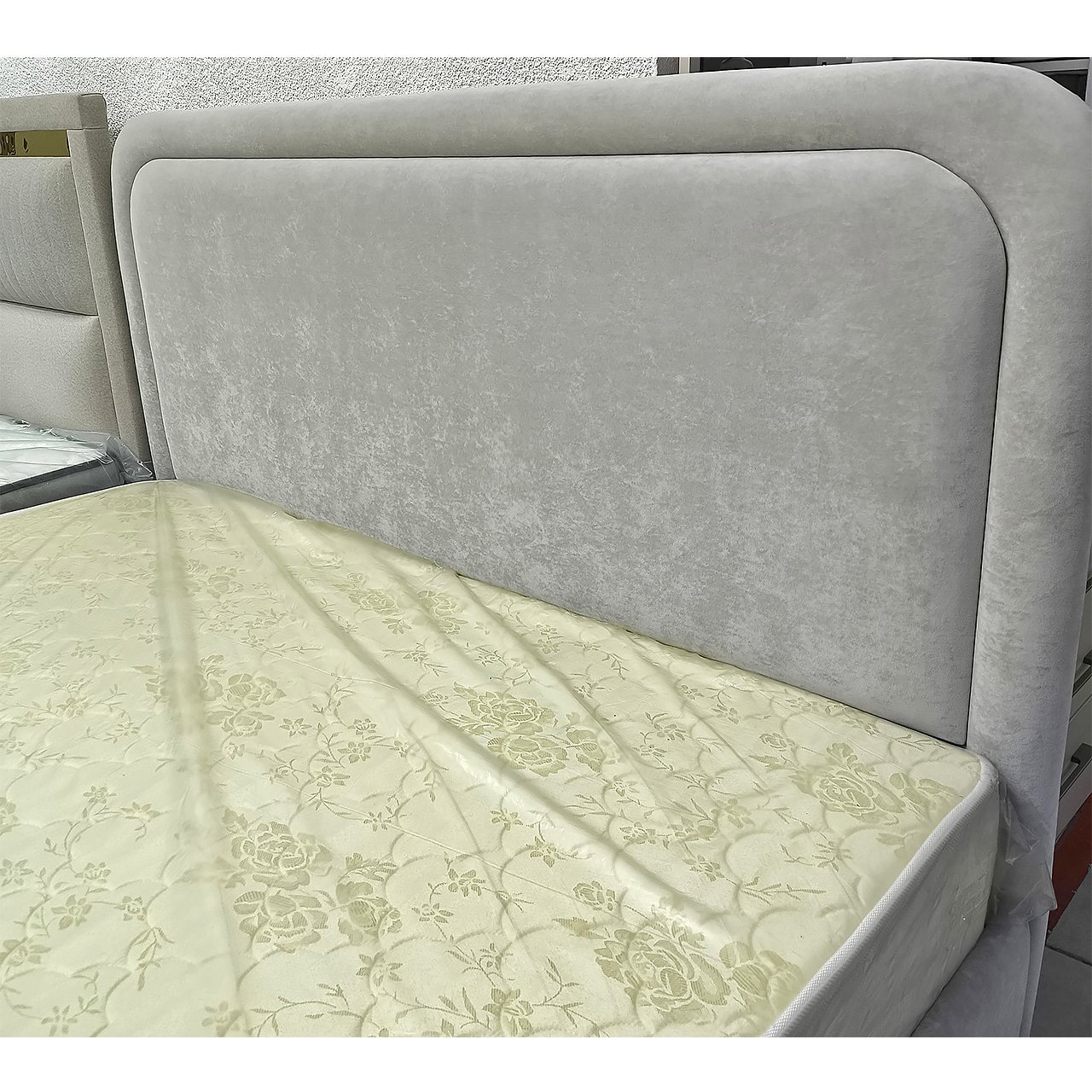 Кровать двуспальная Гульнура