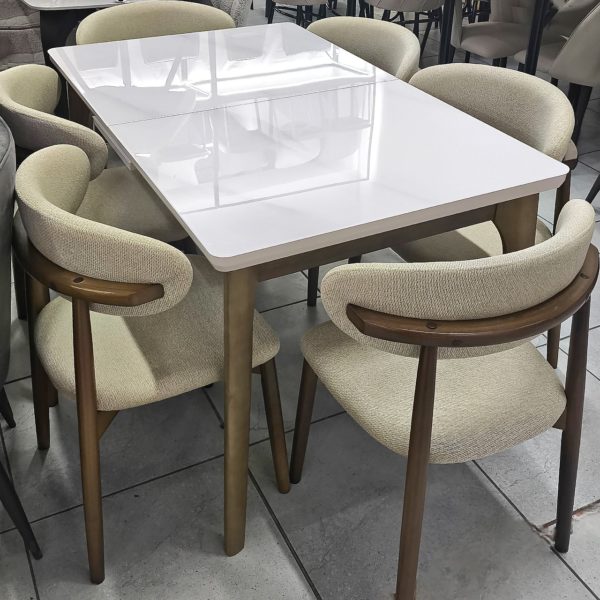 Стол со стульями Владлена (2025)