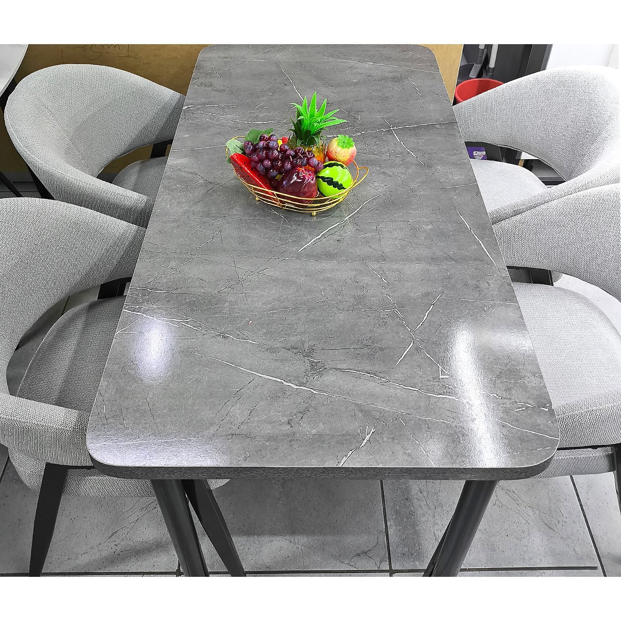 Стол со стульями Солана