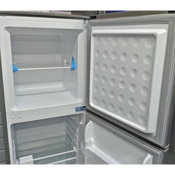 Холодильник двухкамерный Snowcap 166 литров