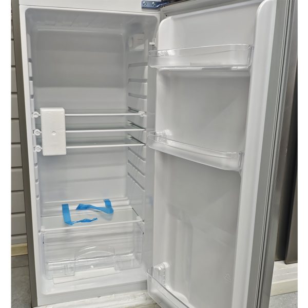 Холодильник двухкамерный Snowcap 166 литров