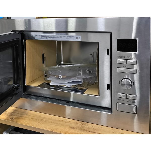 Встраиваемая микроволновка Midea мощностью 900 Вт