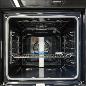 Духовой шкаф Ferre объемом 72 литра