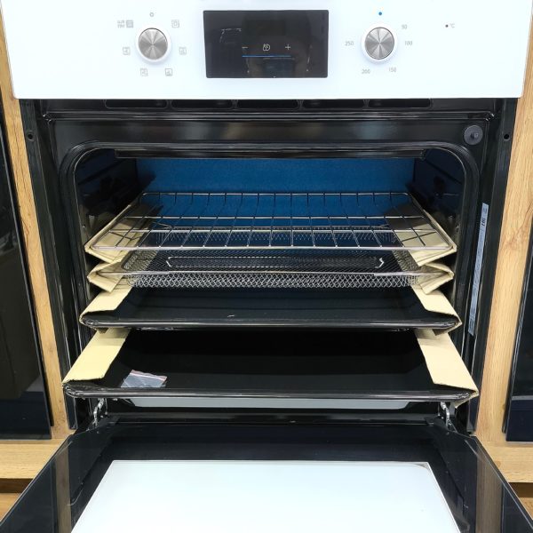 Духовой шкаф Midea объемом 72 литра (белый)