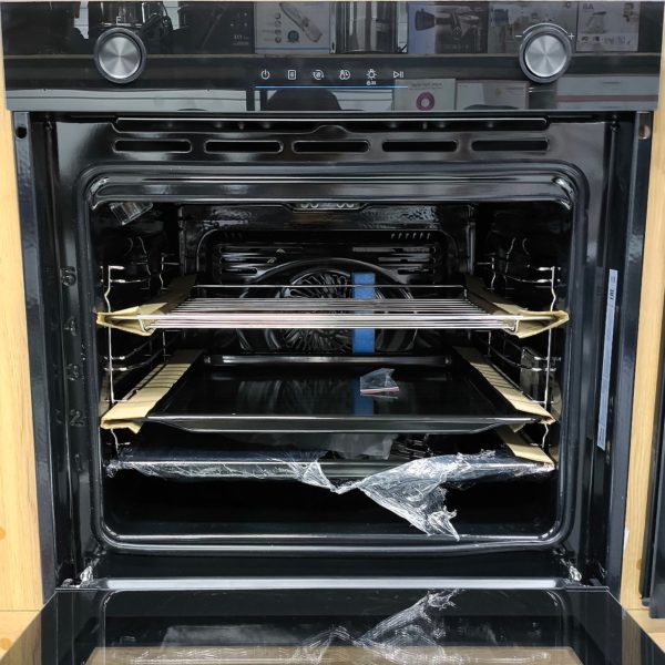 Духовой шкаф Midea объемом 72 литра (черный)