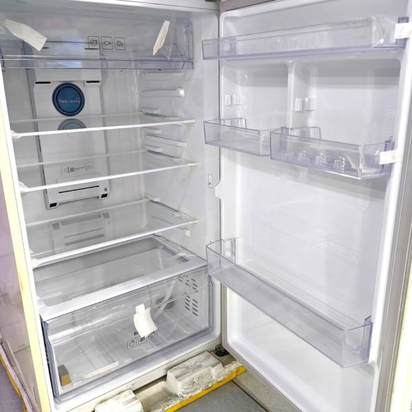 Холодильник двухкамерный Samsung 348 литров