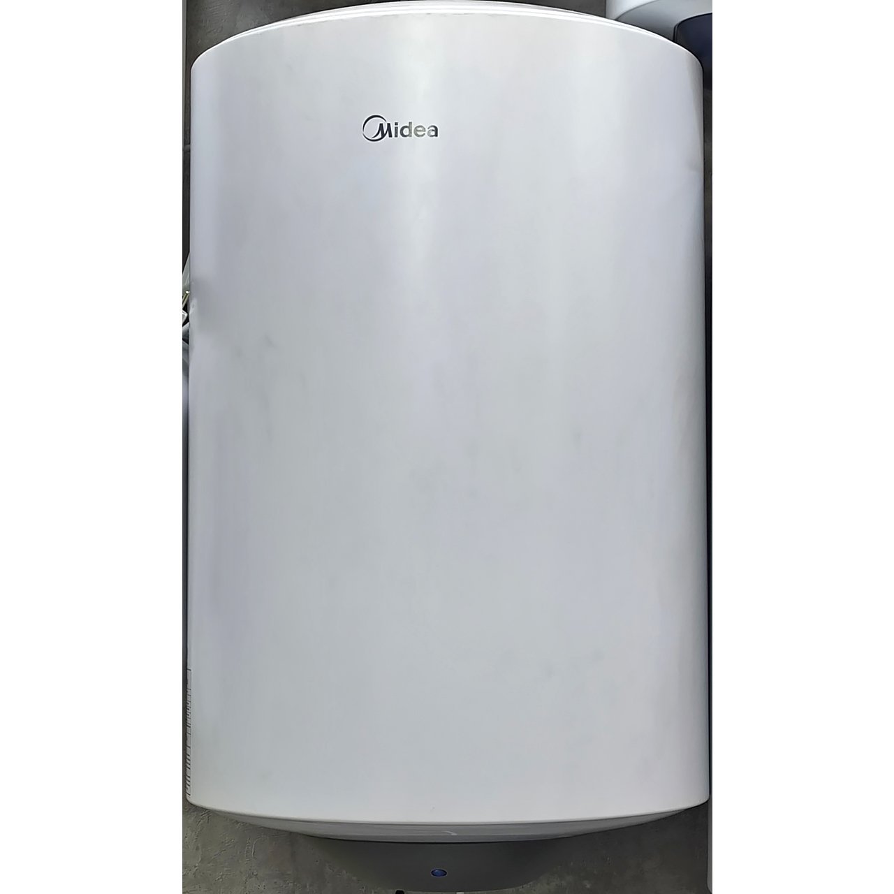 Водонагреватель Midea на 80 литров