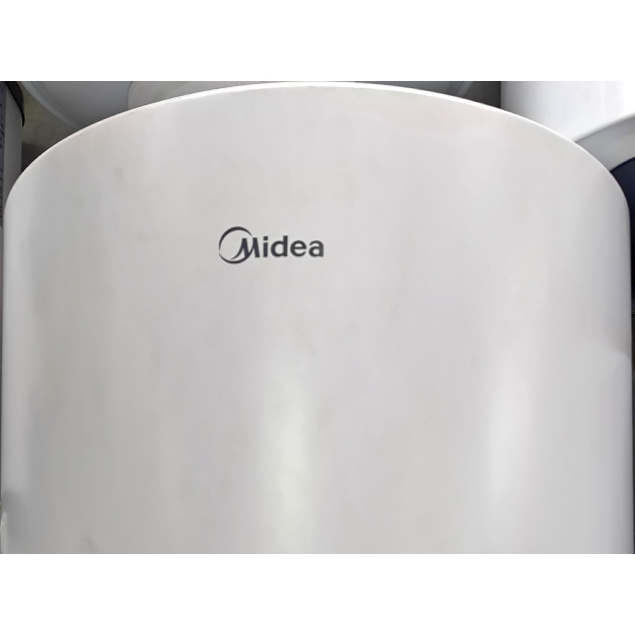 Водонагреватель Midea на 80 литров