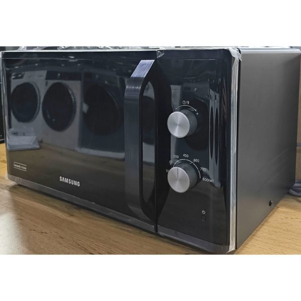 Микроволновка Samsung мощностью 800 Вт