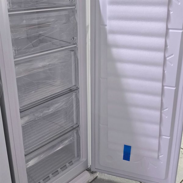 Морозильник вертикальный Saturn 166 литров