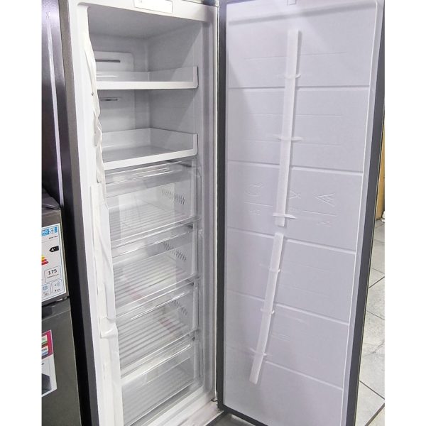 Морозильник вертикальный Skyworth 213 литров