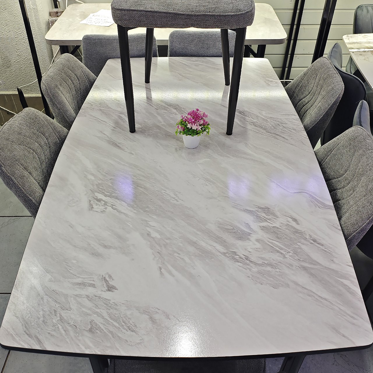 Стол со стульями Бегимай