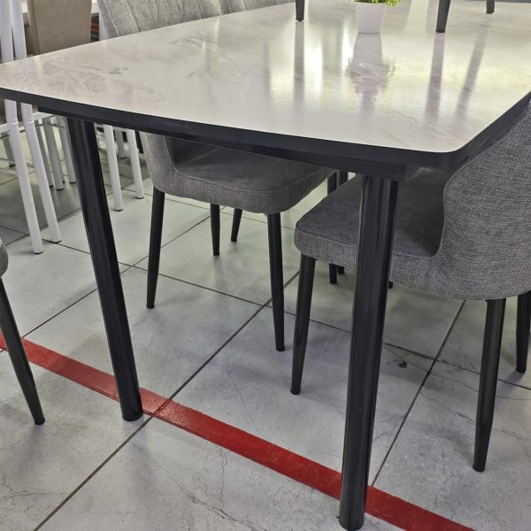 Стол со стульями Бегимай